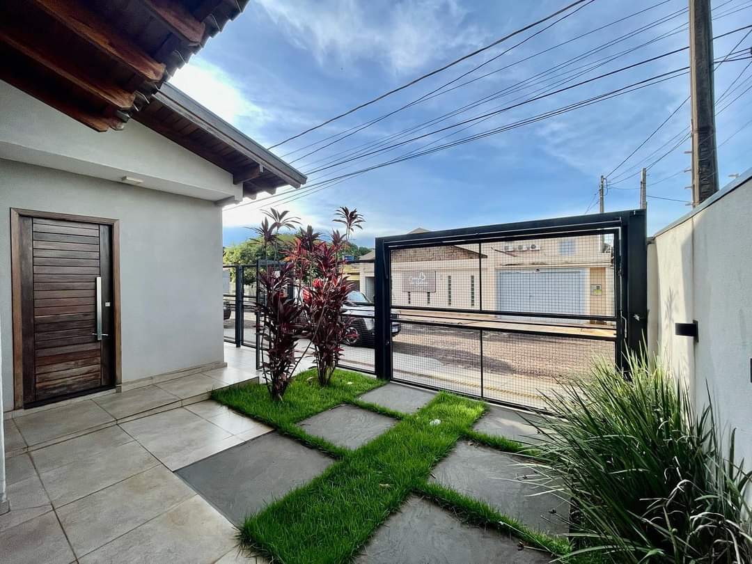 Casa à Venda com 3 Quartos – BNH 3º Plano | Dourados/MS — foto