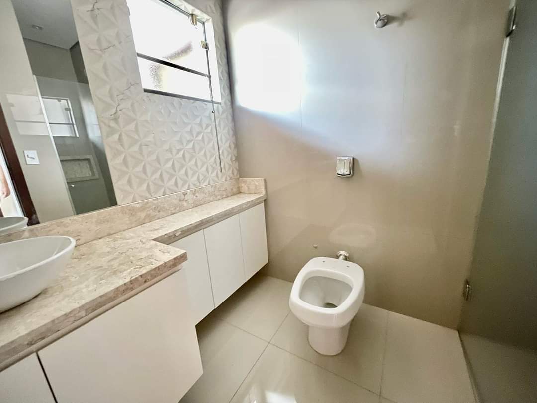 Casa à Venda com 3 Quartos – BNH 3º Plano | Dourados/MS — foto