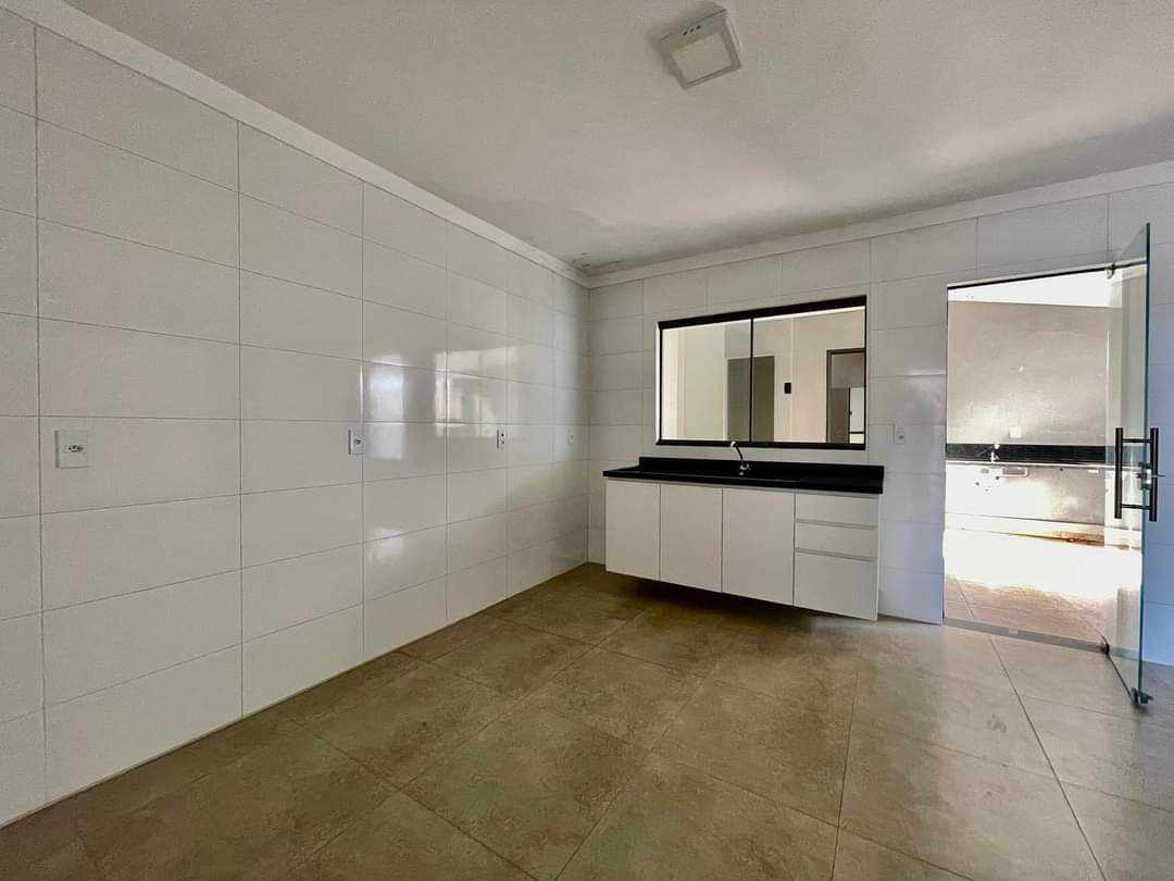Casa à Venda com 3 Quartos – BNH 3º Plano | Dourados/MS — foto