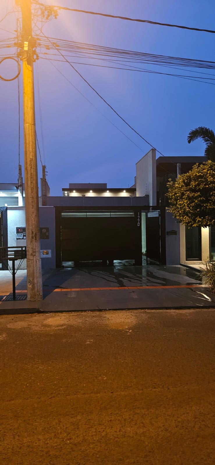 Casa à Venda com 4 Quartos – Santa Fé | Dourados/MS — foto