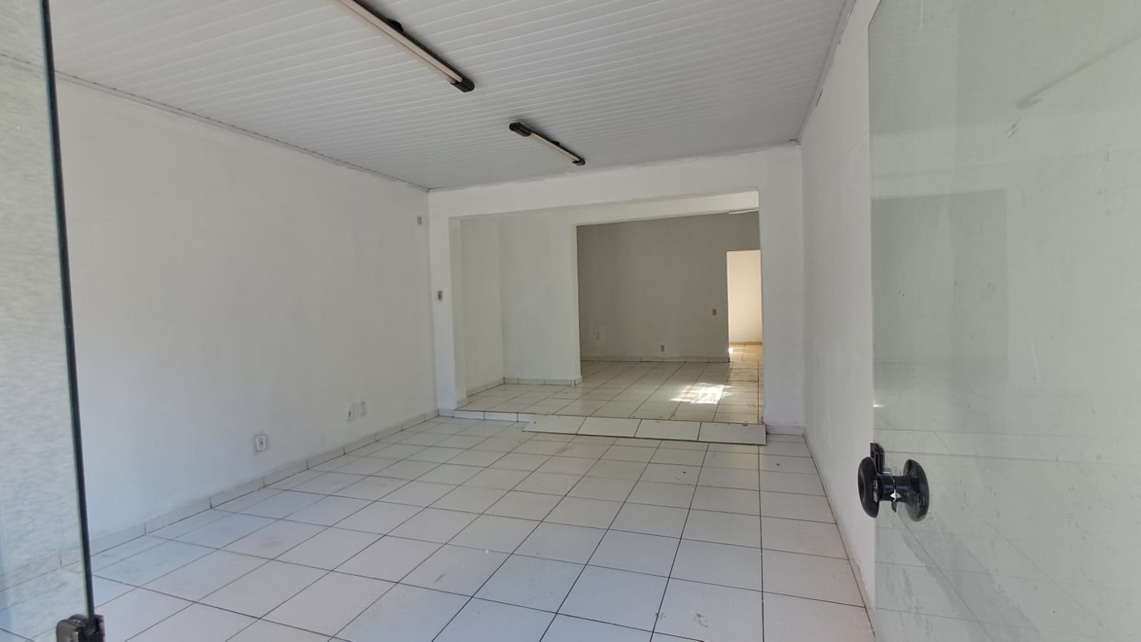 Loja Comercial para Aluguel – Setor Central | Goiânia/GO — foto